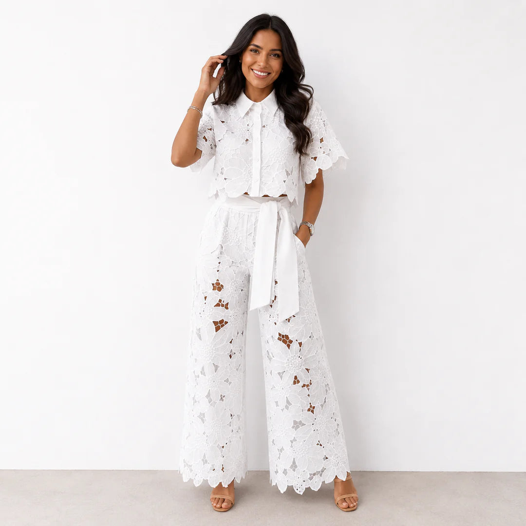 Amélie | Elegantes Lochspitzen-Set (Bluse & Hose)