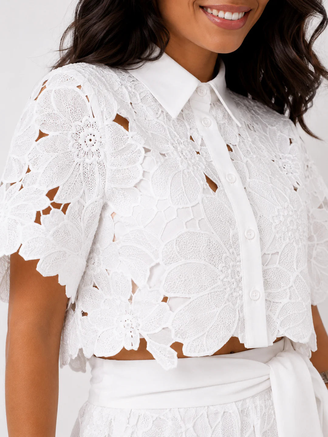Amélie | Elegantes Lochspitzen-Set (Bluse & Hose)