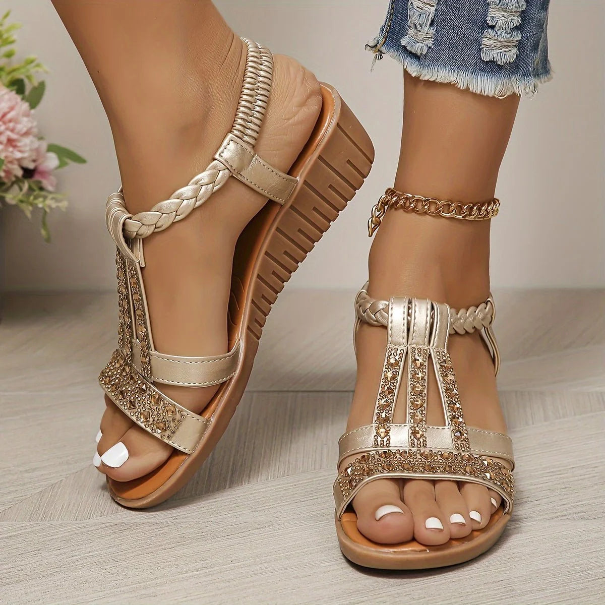 Lucia Glitzer-Sandalette mit Keilabsatz